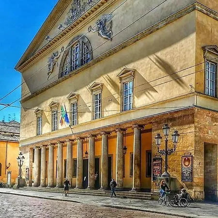 Borgo Antico I I I Privat Parking Apartment Parma