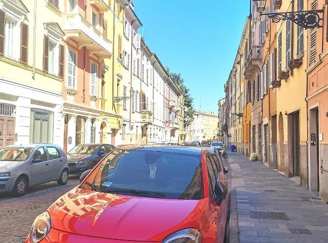 Appartement Living In Borgo Antico Parme