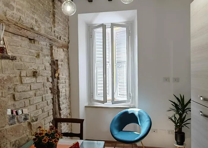 Living In Borgo Antico *