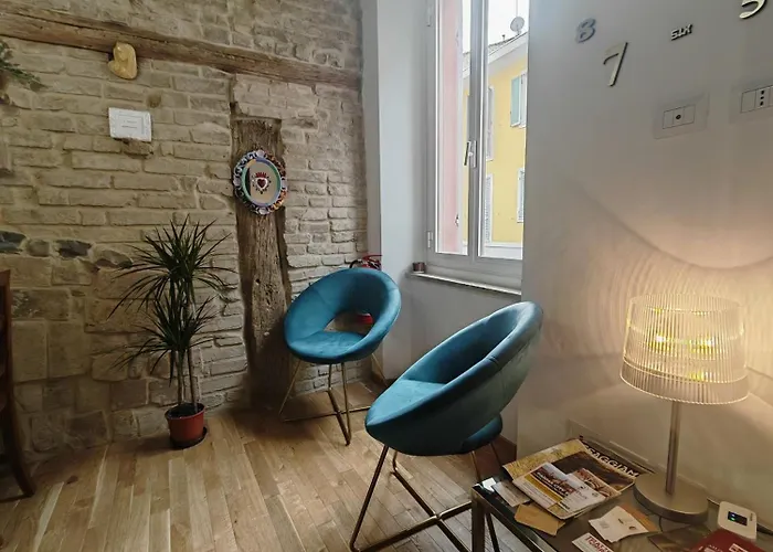 Living In Borgo Antico Parma